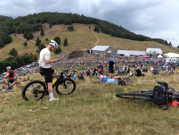 Menschenmengen am Berg. TdF 2026, Col de Hag